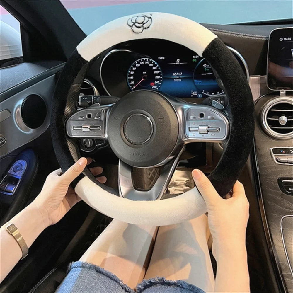 38cm Round Car Steering Wheel Cover Camellia Pattern Anti-skid Plush Steering Wheel Sleeve - Black+White - 2