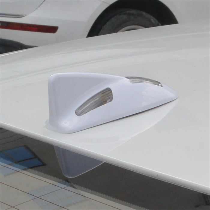 TRASAN D03 Solar Car Roof Shark Fin Antenna Flashing LED Warning Light Vehicle Decorative Lamp - Grey - 3