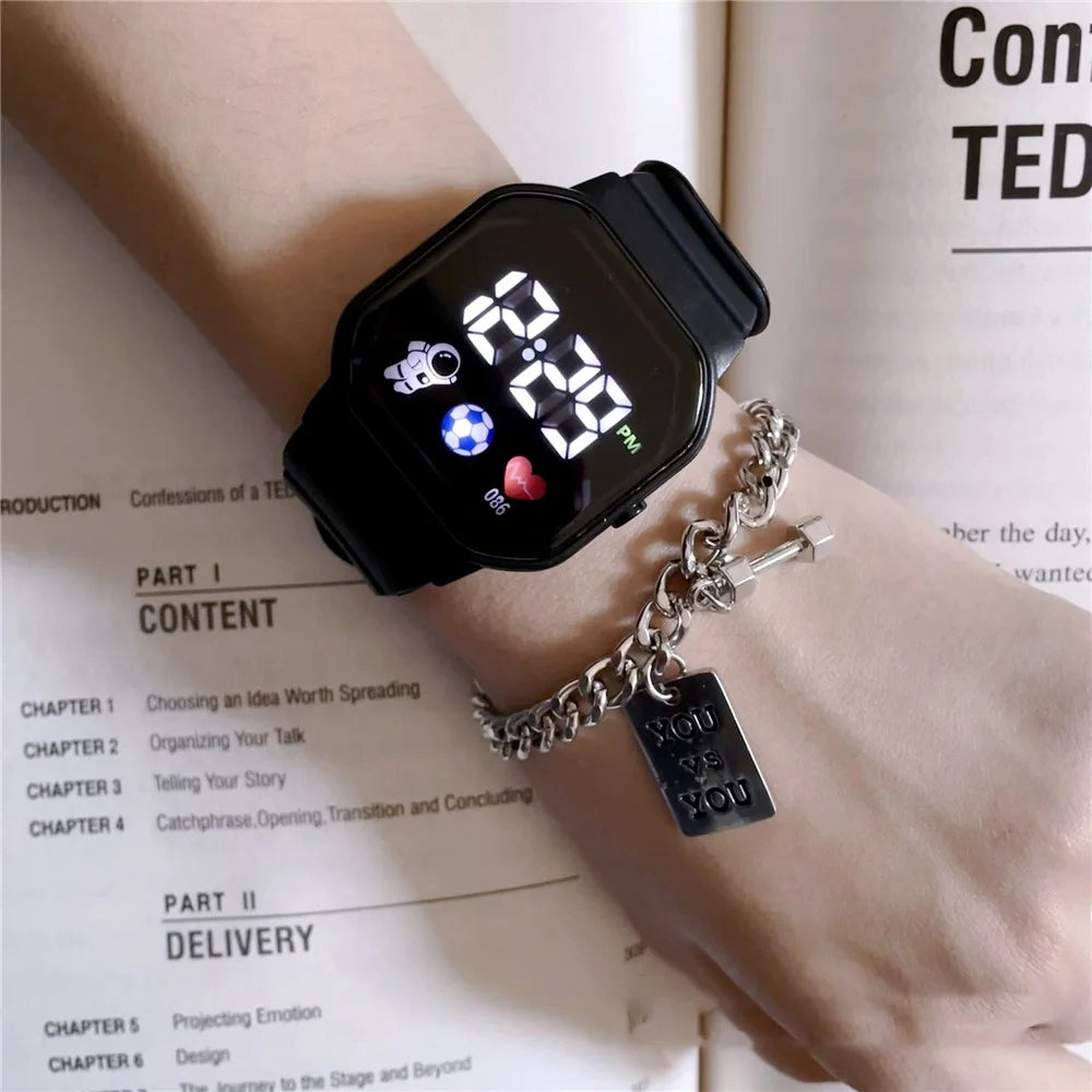 C3-12 Student Watch 1.5" LED Screen Electronic Watch Astronaut Pattern Waterproof Watch - Black - 2