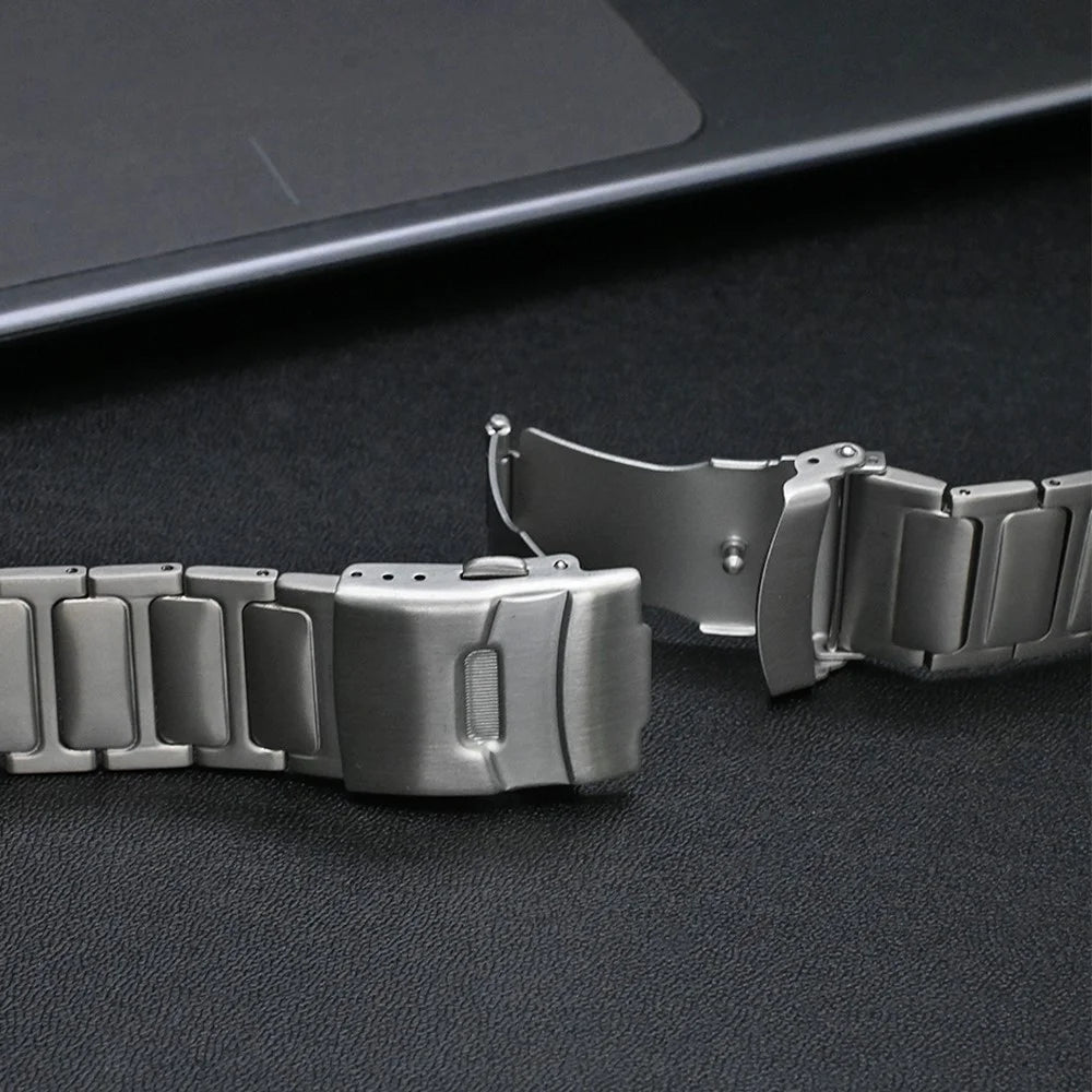 For Samsung Galaxy Watch Ultra2 47mm / Watch Ultra (2025) 47mm / Watch Ultra 47mm Safety Buckle Titanium Alloy Strap Replacement Watch Band - Silver - 4