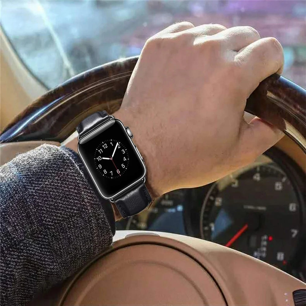 Genuine Leather Smart Watch Band for Apple Watch Ultra 3 2 1 49mm / Series 11 10 46mm / 9 8 7 45mm / SE3 SE2 SE 6 5 4 44mm / 3 2 1 42mm - Black - 7