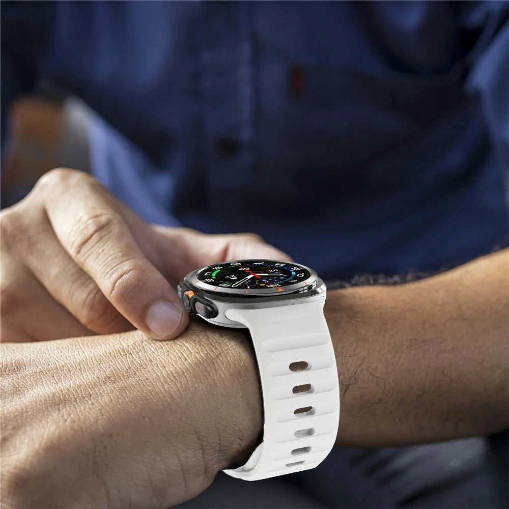 For Samsung Galaxy Watch Ultra2 47mm / Watch Ultra (2025) 47mm / Watch Ultra 47mm Silicone Watch Band Breathable Sport  Watch Strap - White - 6