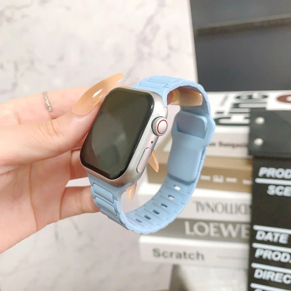 For Apple Watch Series 11 10 42mm / 9 8 7 41mm / SE3 SE2 SE 6 5 4 40mm / 3 2 1 38mm Silicone Watch Band - Baby Blue - 3