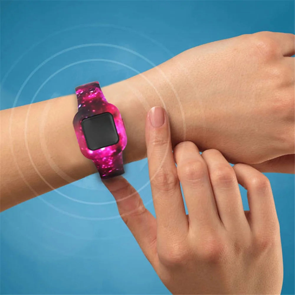 Soft Silicone Smart Watch Strap Replacement Watch Band for GarminFit JR3 - Starry Sky Red - 4