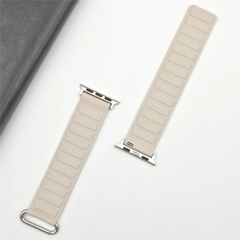 Silicone Strap for Apple Watch Ultra 3 2 1 49mm / Series 11 10 46mm / 9 8 7 45mm / SE3 SE2 SE 6 5 4 44mm / 3 2 1 42mm Magnetic Buckle Watch Band - Starlight - 5