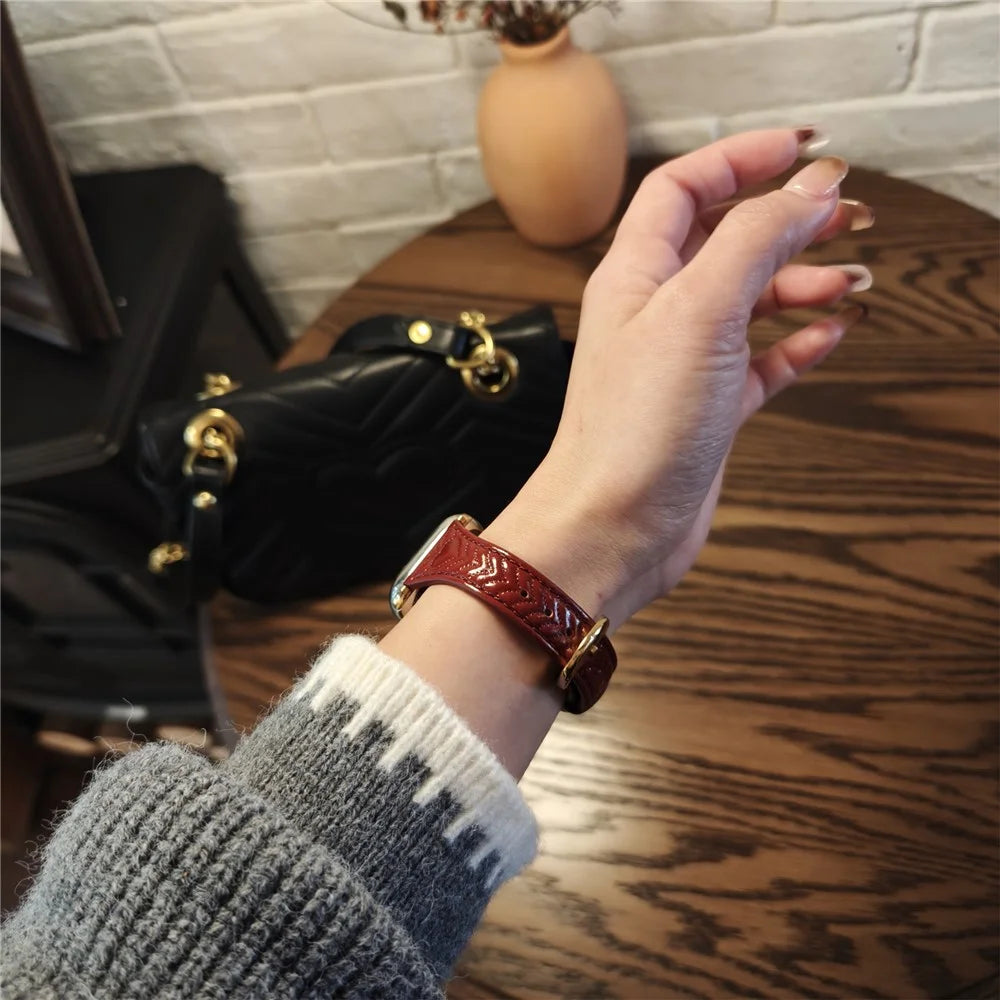 Watch Band For Apple Watch Series 11 10 42mm / 9 8 7 41mm / SE3 SE2 SE 6 5 4 40mm / 3 2 1 38mm Heart Pattern Embossed Genuine Leather Strap - Wine Red - 3
