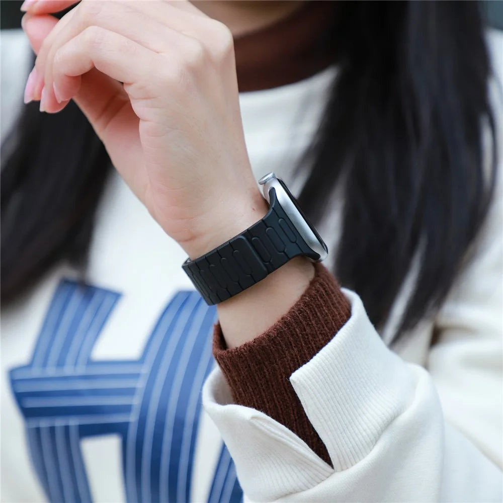 AP Magnetic Watch Band for Apple Watch Ultra 3 2 1 49mm / Series 11 10 46mm / 9 8 7 45mm / SE3 SE2 SE 6 5 4 44mm / 3 2 1 42mm Silicone Sport Strap - Black - 6