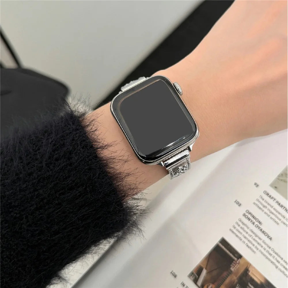 Metal Watch Strap for Apple Watch Ultra 3 2 1 49mm / Series 11 10 46mm / 9 8 7 45mm / SE3 SE2 SE 6 5 4 44mm / 3 2 1 42mm Flower Rhinestone Decor Bracelet Band - Silver - 2