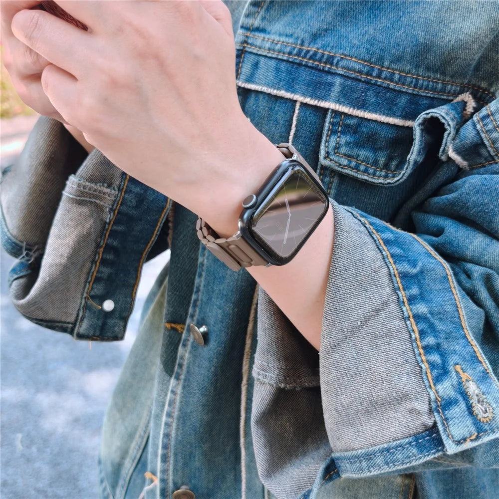 Watch Band For Apple Watch Ultra 3 2 1 49mm / Series 11 10 46mm / 9 8 7 45mm / SE3 SE2 SE 6 5 4 44mm / 3 2 1 42mm 3-Bead Magnetic Leather Strap - Dark Brown - 2