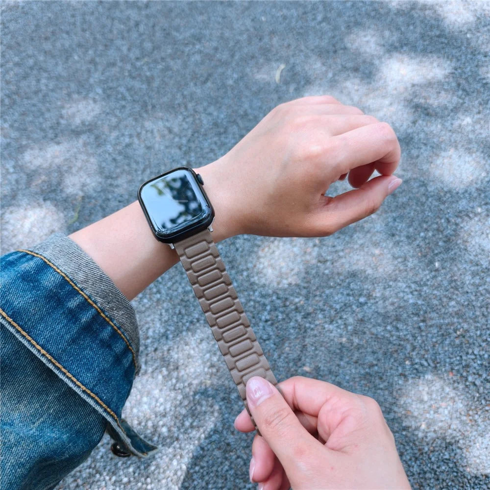 Watch Band For Apple Watch Ultra 3 2 1 49mm / Series 11 10 46mm / 9 8 7 45mm / SE3 SE2 SE 6 5 4 44mm / 3 2 1 42mm 3-Bead Magnetic Leather Strap - Dark Brown - 6