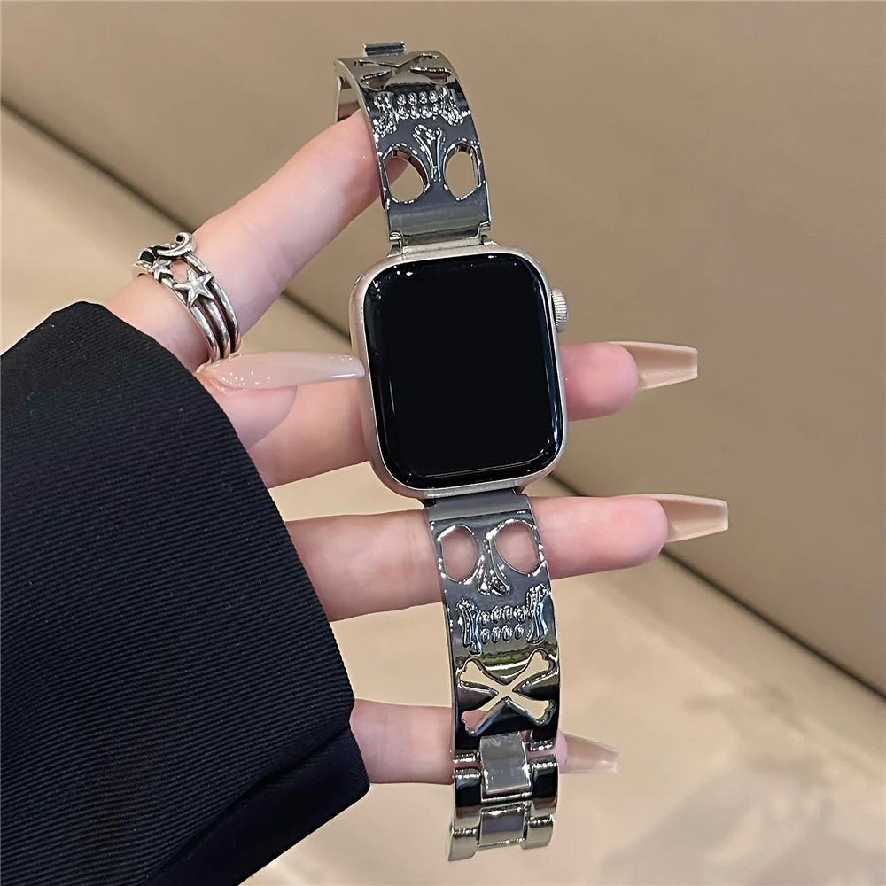 Watch Band For Apple Watch Series 11 10 42mm / 9 8 7 41mm / SE3 SE2 SE 6 5 4 40mm / 3 2 1 38mm Skull Design Breathable Metal Alloy Strap - Silver - 4