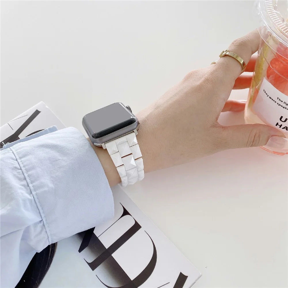 Watch Band For Apple Watch Ultra 3 2 1 49mm / Series 11 10 46mm / 9 8 7 45mm / SE3 SE2 SE 6 5 4 44mm / 3 2 1 42mm Ceramic Rhombus Grid Pattern Strap - White - 4