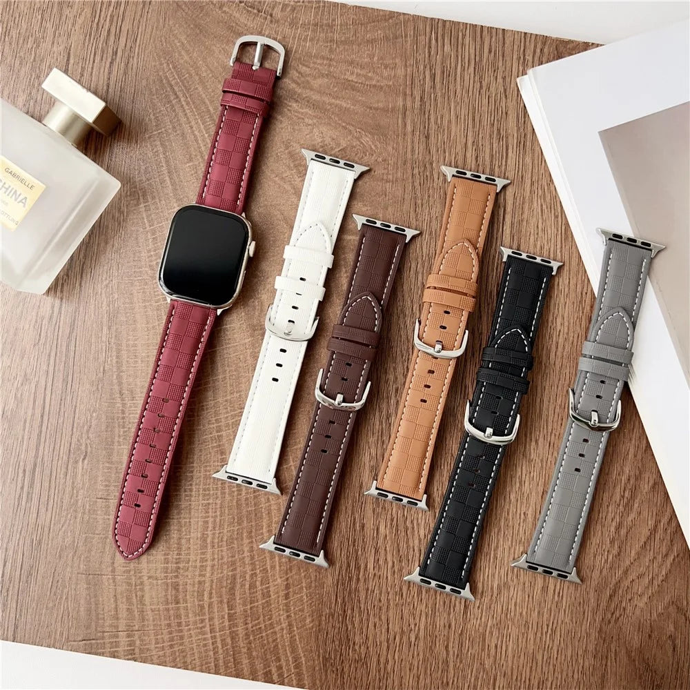 Watch Band for Apple Watch Ultra 3 2 1 49mm / Series 11 10 46mm / 9 8 7 45mm / SE3 SE2 SE 6 5 4 44mm / 3 2 1 42mm Plaid Texture Adjustable Leather Wrist Strap - Wine Red - 7