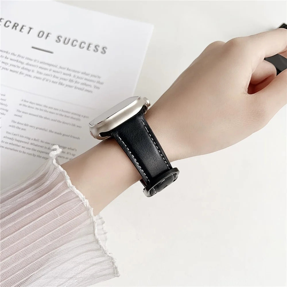 Watch Band For Apple Watch Series 11 10 42mm / 9 8 7 41mm / SE3 SE2 SE 6 5 4 40mm / 3 2 1 38mm Crazy Horse Texture Waist Pack Buckle Leather Strap - Black Brown - 4