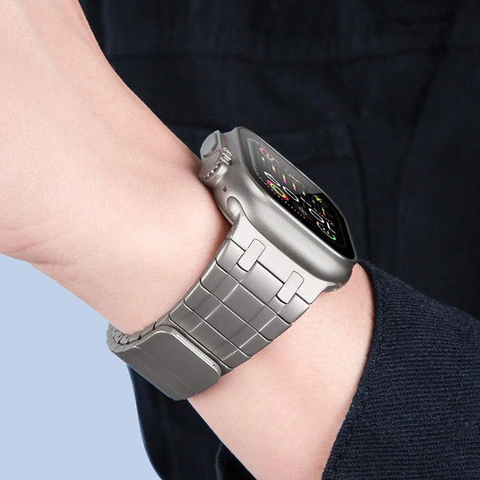 Smartwatch Band for Apple Watch Ultra 3 2 1 49mm / Series 11 10 46mm / 9 8 7 45mm / SE3 SE2 SE 6 5 4 44mm / 3 2 1 42mm Magnetic Stainless Steel Wrist Strap - Black - 6