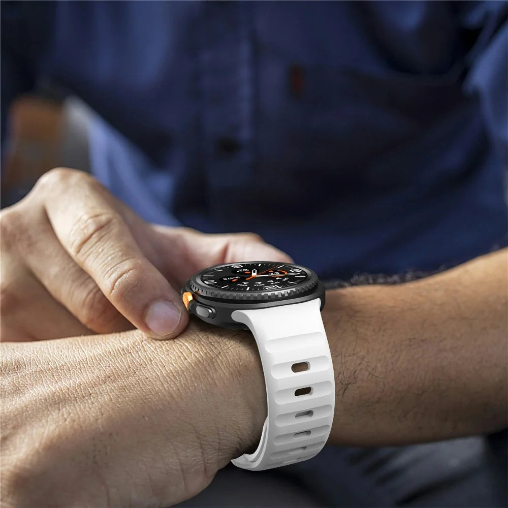 Silicone Watch Band For Samsung Galaxy Watch8 44mm  /  40mm  /  Watch8 Classic 46mm Wave Reverse Buckle Wrist Strap - White - 6