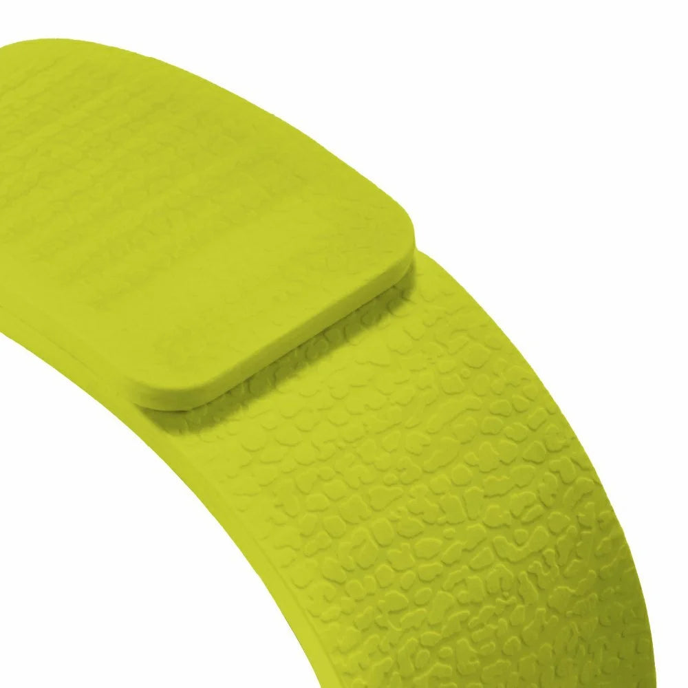 LEMONDA Magnetic Strap for Apple Watch Series 11 10 42mm / 9 8 7 41mm / SE3 SE2 SE 6 5 4 40mm / 3 2 1 38mm Litchi Texture Silicone Watch Band - Fluorescent Green - 4