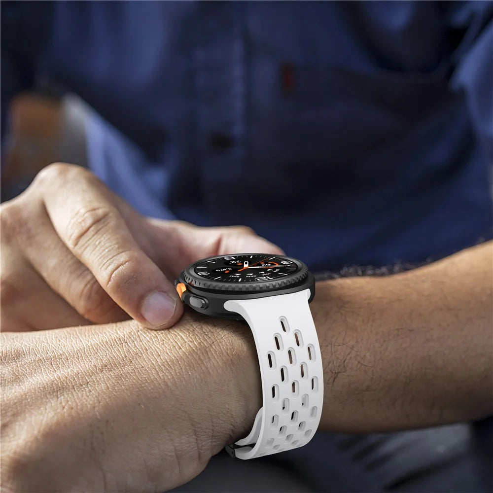 Breathable Silicone Strap for Samsung Galaxy Watch8 44mm / 40mm / Watch8 Classic 46mm Multi Hole Magnetic Buckle Watch Band - White - 6