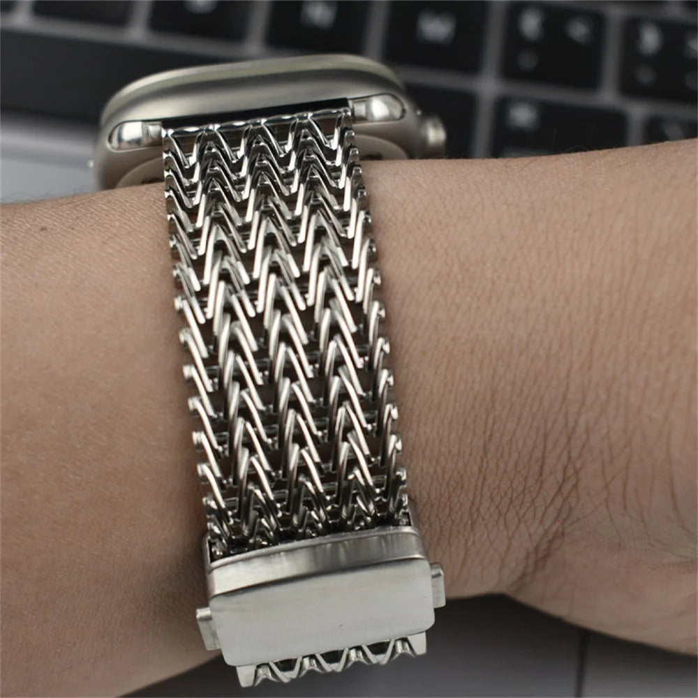 V Shape Mesh Band for Apple Watch Series 10 Ultra 9 8 7 SE 6 5 4 3 2 1 46mm 49mm 45mm 44mm 42mm Stainless Steel Magnetic Watch Strap - Gold - 3