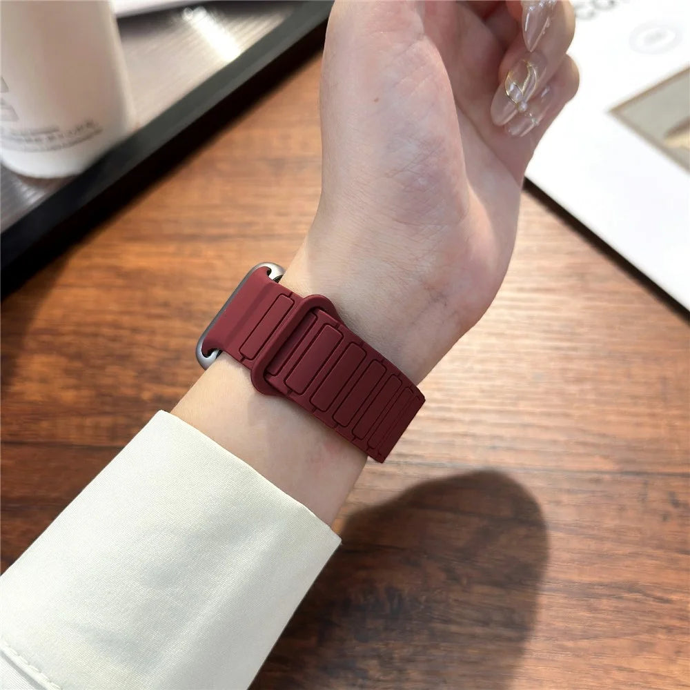 3-Bead Magnetic Strap for Xiaomi Smart Band 10 Pro / 9 Pro / 8 Pro / Redmi Watch 6 / 5 / 4 Silicone Watch Band - Wine Red / Black - 5