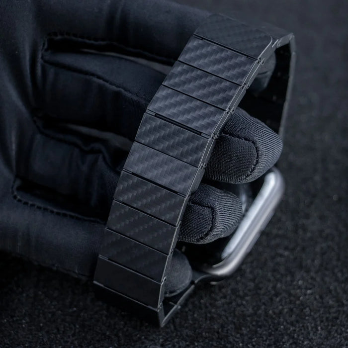 Carbon Fiber Watch Band for Apple Watch Ultra 3 2 1 49mm / Series 11 10 46mm / 9 8 7 45mm / SE3 SE2 SE 6 5 4 44mm / 3 2 1 42mm Magnetic Wrist Strap - Black - 5