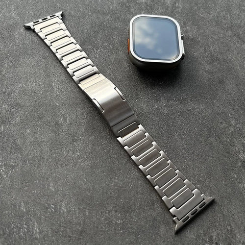 Watch Band For Apple Watch Series 11 10 42mm / 9 8 7 41mm / SE3 SE2 SE 6 5 4 40mm / 3 2 1 38mm , Quick Release Titanium Alloy Strap - Silver - 1