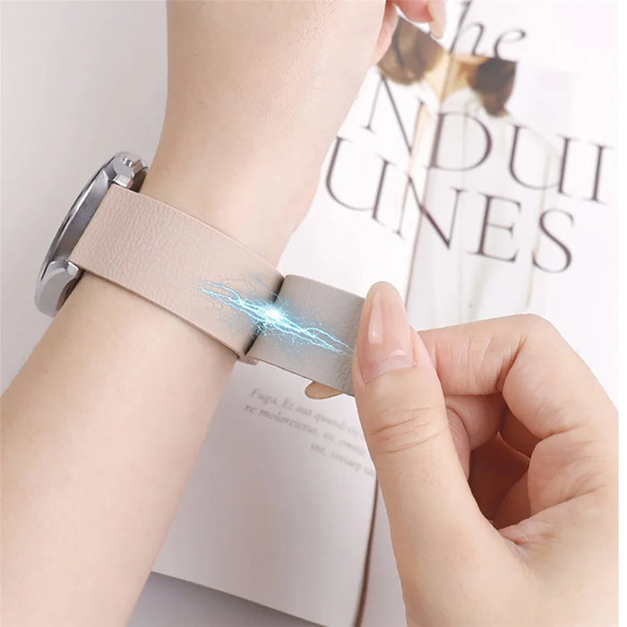 For Samsung Galaxy Fit3 Soft Magnetic Silicone Strap Litchi Texture Design Watch Band - White - 6