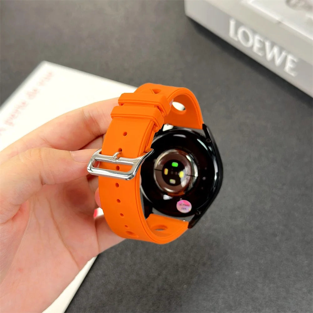 20mm Silicone Watch Band for Huawei Watch GT 3 42mm / Samsung Galaxy Watch7 40mm / 44mm Holes Design Wrist Strap with Pin Buckle - Orange - 4