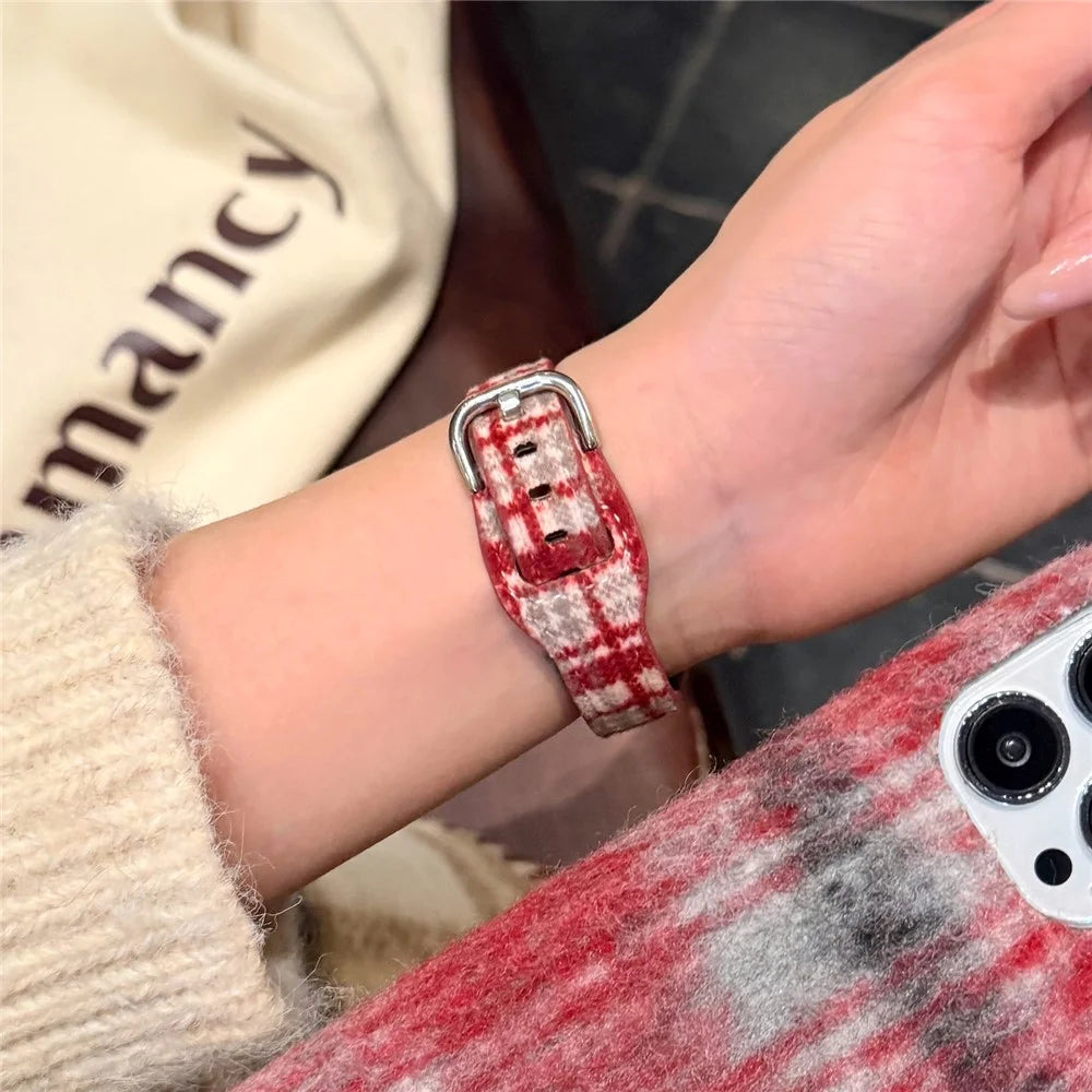 Pattern Design Wool Leather Strap for Apple Watch Ultra 3 2 1 49mm  /  Series 11 10 46mm  /  9 8 7 45mm  /  SE3 SE2 SE 6 5 4 44mm  /  3 2 1 42mm Watch Band - Red White / Silver Buckle - 7