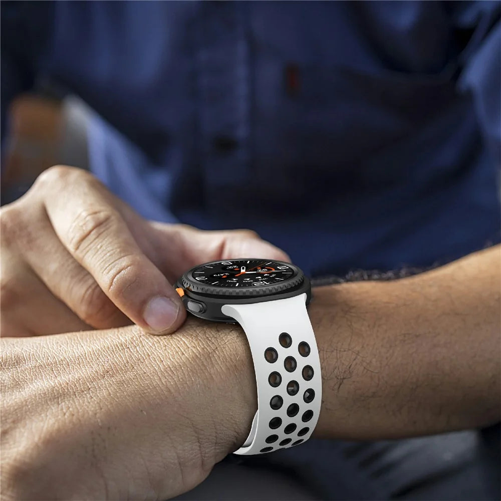 Multi-Hole Dual Color Silicone Strap for Samsung Galaxy Watch8 Classic 46mm / Watch8 40mm / 44mm Breathable Watch Band - White / Black - 6