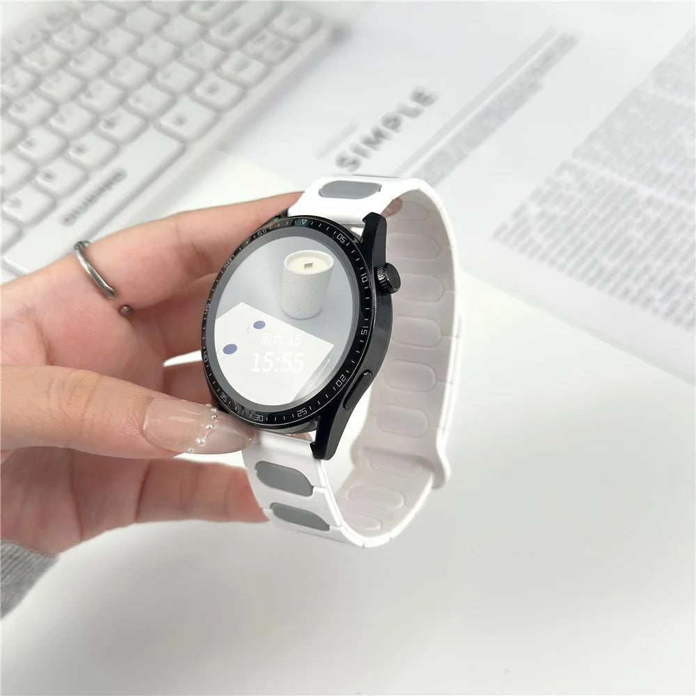 18mm Oval Design Magnetic Strap for Garmin Venu 3S / 2S / Forerunner 265S / 255S Silicone Watch Band Dual Color - White / Grey - 3