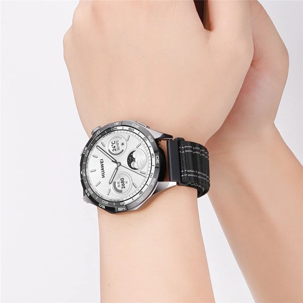 For Huawei Watch GT 6 46mm Nylon Watch Band 22mm Wave Pattern Magic Tape Closure Wrist Strap - White - 6
