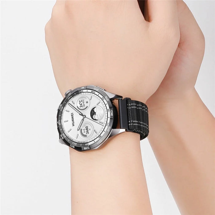 For Samsung Galaxy Watch7 44mm  /  40mm Nylon Watch Band 20mm Wave Pattern Magic Tape Closure Wrist Strap - White - 7
