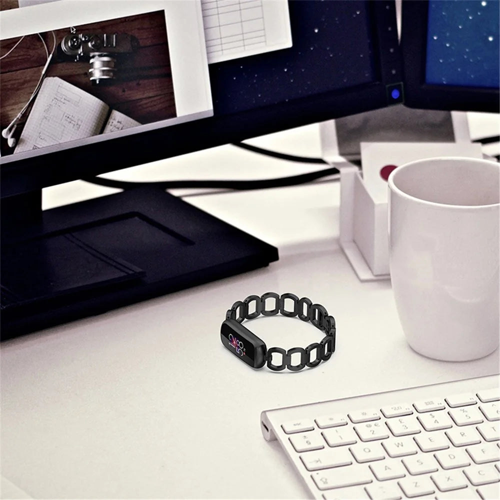 Stainless Steel Watch Band Replacement Bracelet Strap for Fitbit Luxe / Special Edition - Silver - 7