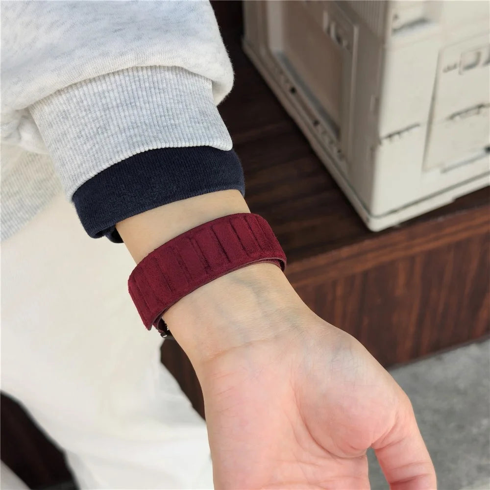 22mm Suede Leather Magnetic Strap for Huawei Watch GT 6 / 5 / 5 Pro 46mm Square Design Watch Band - Wine Red - 5