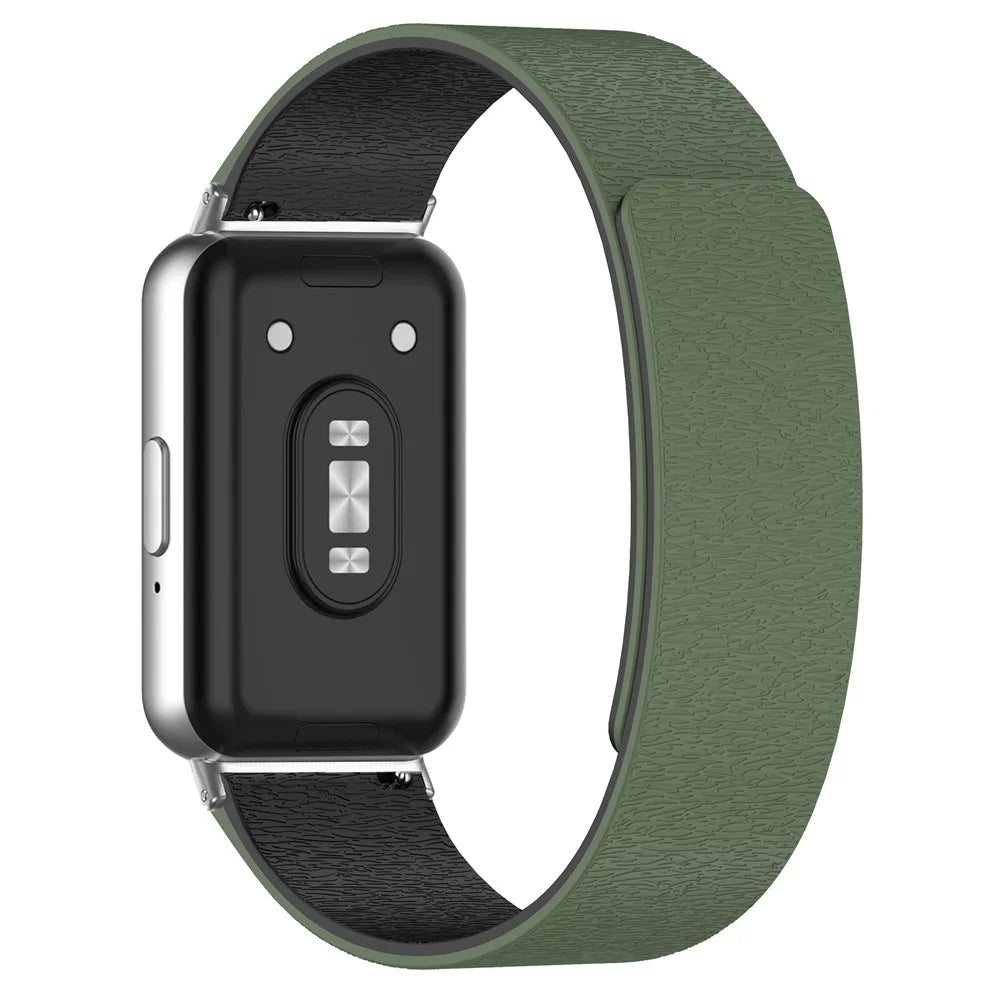 Watch Band for Huawei Band 11 / 11 Pro / 11 NFC / 11 Pro NFC Cloud Wood Grain Silicone Magnetic Strap - Dark Green+Black - 1