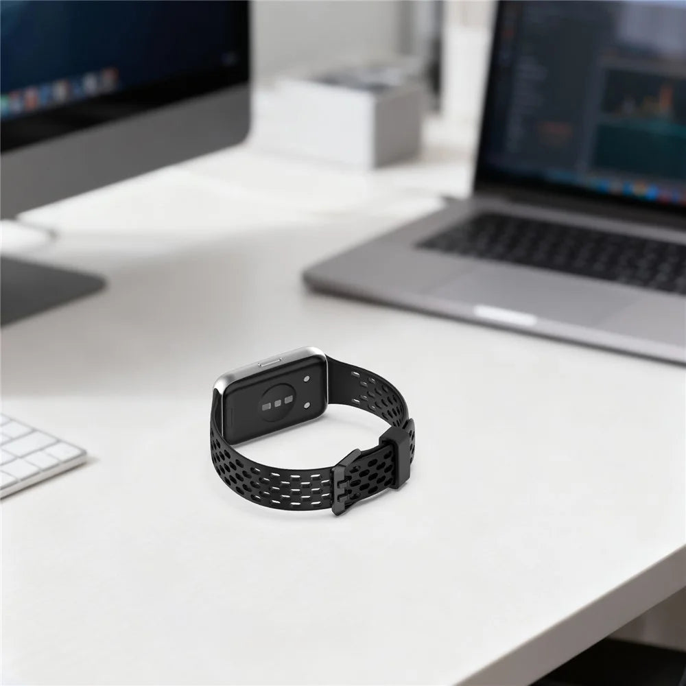 Breathable Holes Silicone Strap for Huawei Band 11 / 11 Pro / 11 NFC / 11 Pro NFC Sports Watch Band - Black - 6