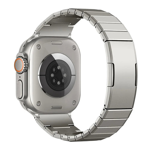 Titanium Alloy Band for Apple Watch Ultra 3 2 1 49mm  /  Series 11 10 46mm  /  9 8 7 45mm  /  SE3 SE2 SE 6 5 4 44mm  /  3 2 1 42mm Butterfly Buckle Quick Release Watch Strap - Titanium - 1