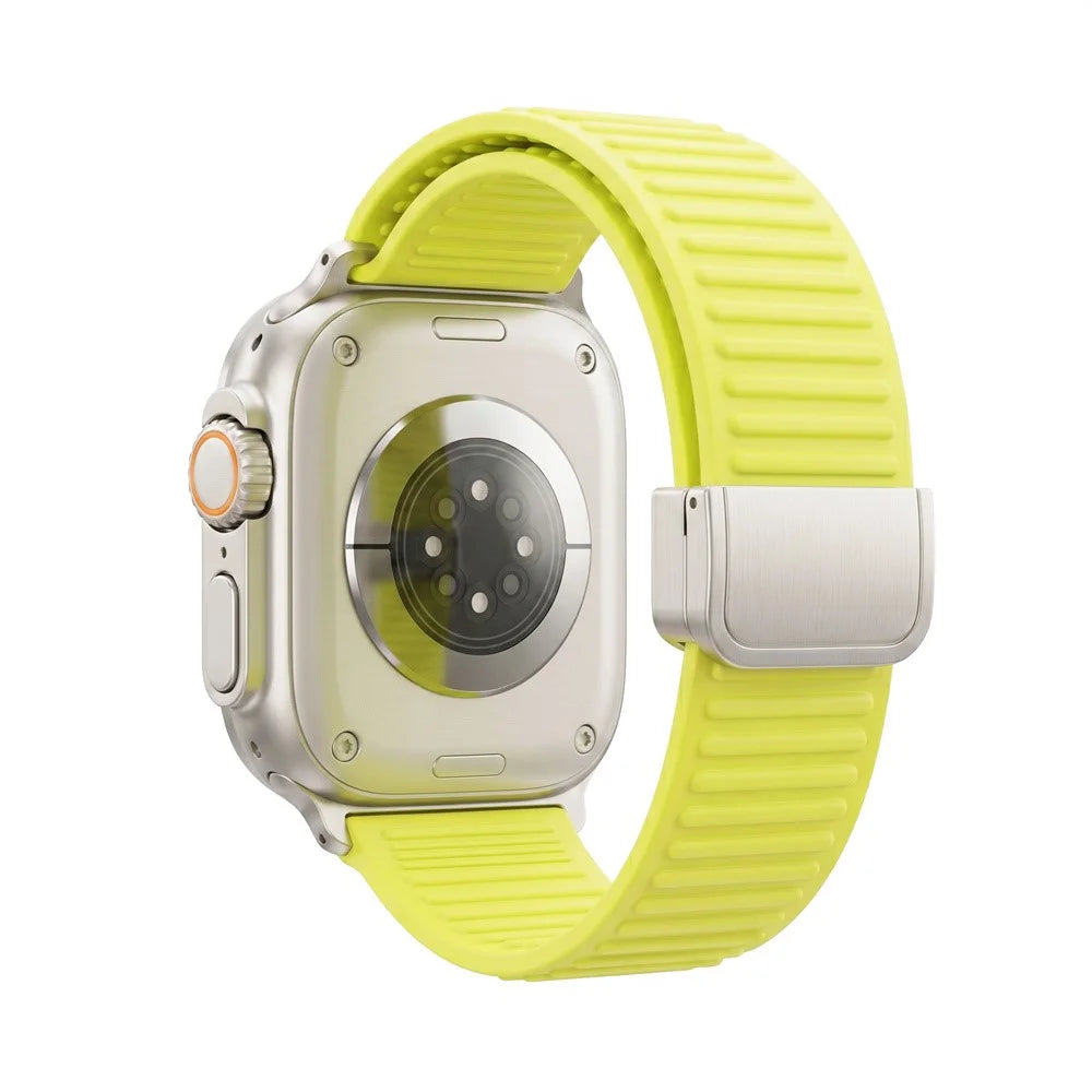 Silicone Loop Strap for Apple Watch Ultra 3 2 1 49mm  /  Series 11 10 46mm  /  9 8 7 45mm  /  SE3 SE2 SE 6 5 4 44mm  /  3 2 1 42mm Mountain Pattern Magnetic Clasp Sports Band - Fluorescent Green - 1