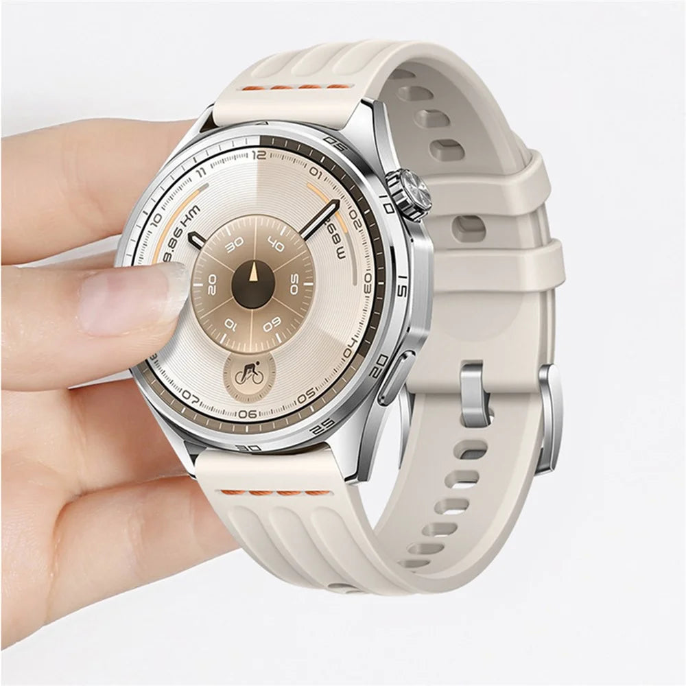 18mm Silicone Watch Band for Huawei Watch GT 6 41mm / Watch 5 42mm / Oppo Watch X2 Mini / Garmin Venu 3S Ergonomic Replacement Strap - White - 7