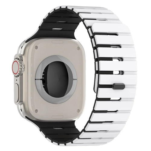 Silicone Band for Apple Watch Ultra 3 2 1 49mm / Series 11 10 46mm / 9 8 7 45mm / SE3 SE2 SE 6 5 4 44mm / 3 2 1 42mm Dual Color Magnetic Piano Key Strap - White / Black - 1