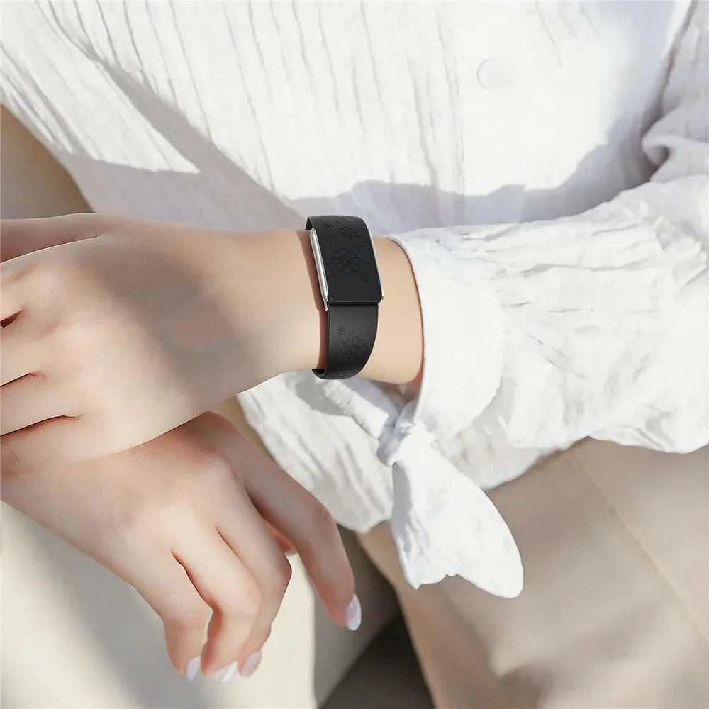 Silicone Band for WHOOP 5.0 Peak / 5.0 One / 5.0 Floral Embossed Slim Sport Strap with Zinc Alloy Buckle - Black - 4