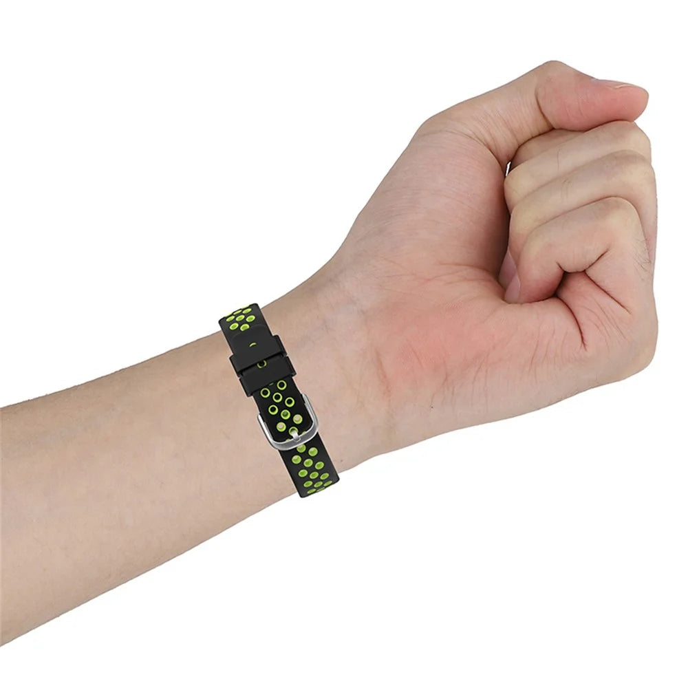 15.4mm Bi-color Silicone Replacement Wristband Breathable Soft Adjustable Waterproof Strap for Fitbit Luxe / Special Edition - Black - 7