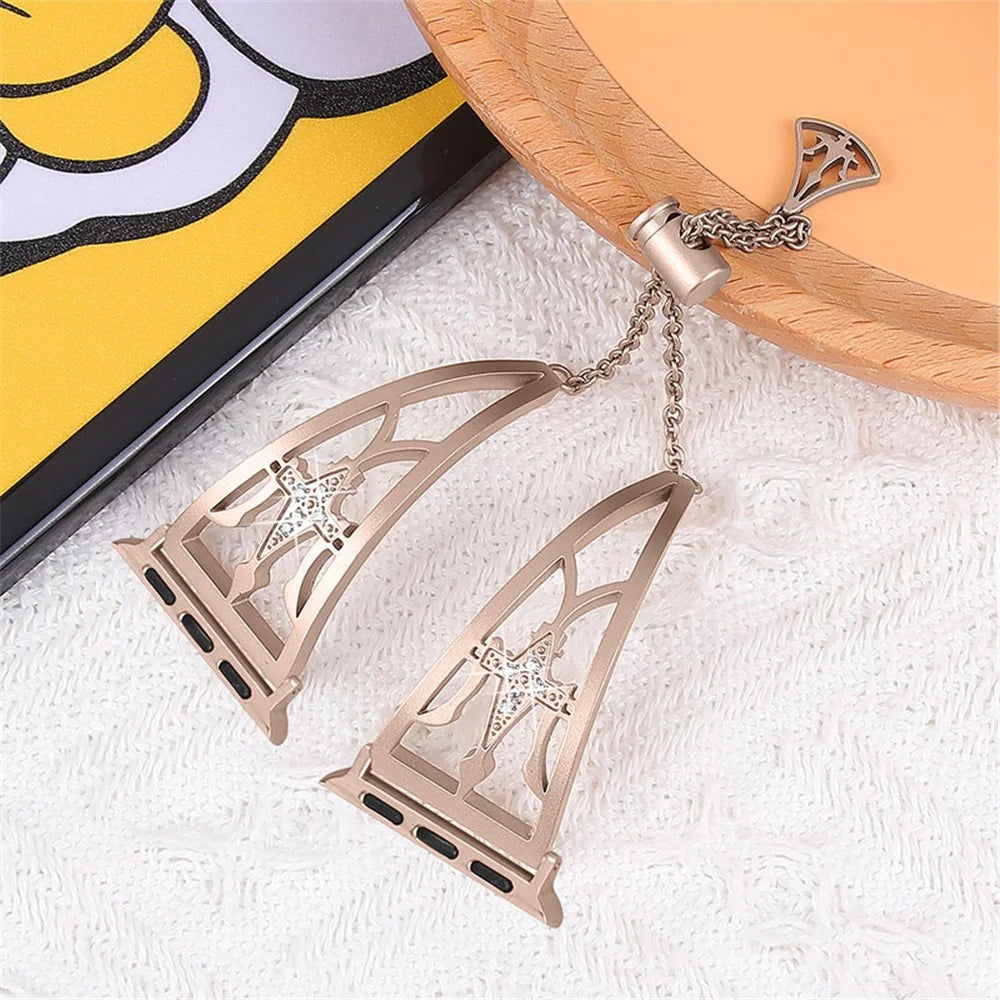 Crown Rhinestone Decor Hollow Watchband 304 Stainless Steel Watch Strap for Apple Watch Ultra 3 2 1 49mm / Series 11 10 46mm / 9 8 7 45mm / SE3 SE2 SE 6 5 4 44mm / 3 2 1 42mm - Gold - 3