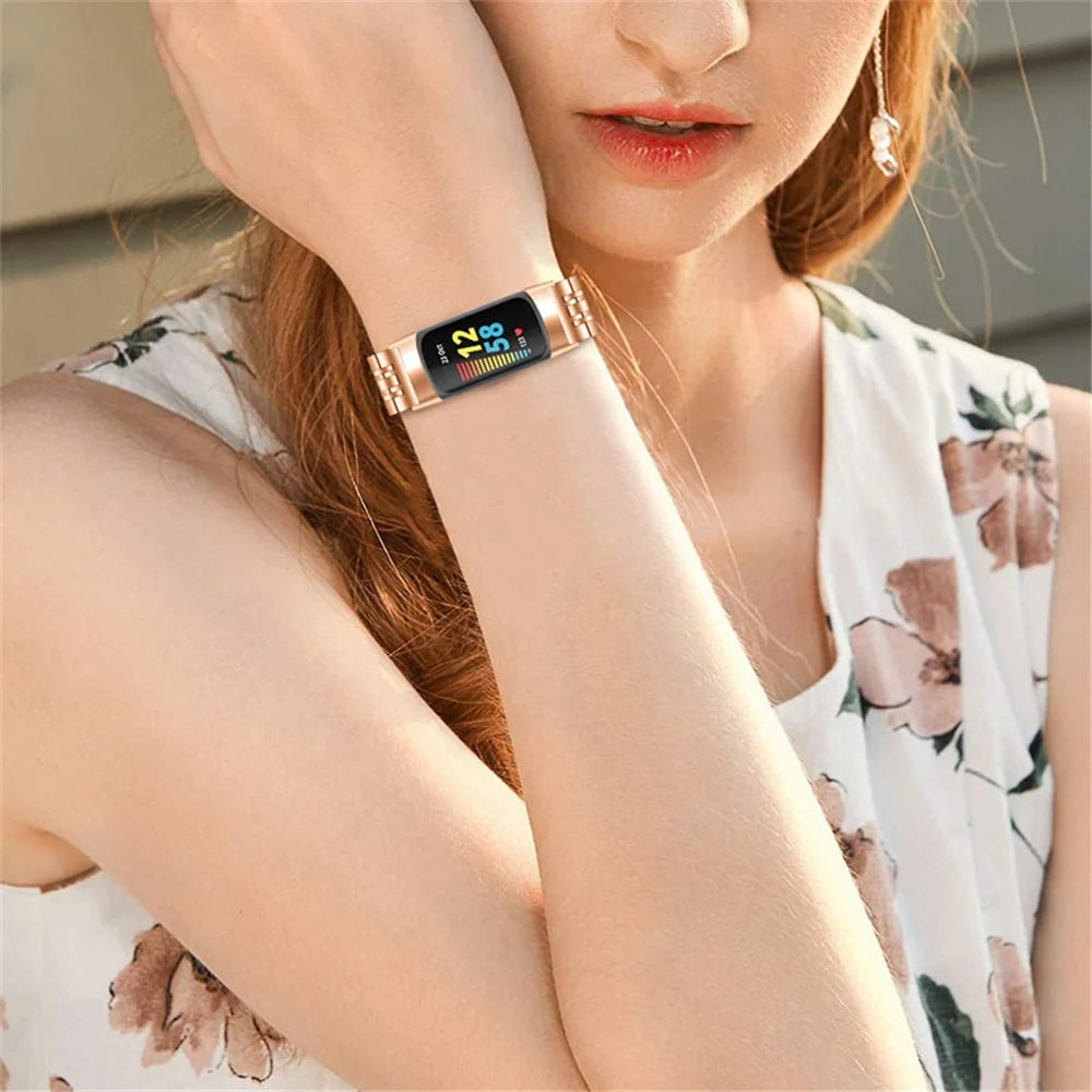7 Beads Stainless Steel Breathable Replacement Wrist Strap Watch Band for Fitbit Charge 6 / 5 - Rose Gold - 4