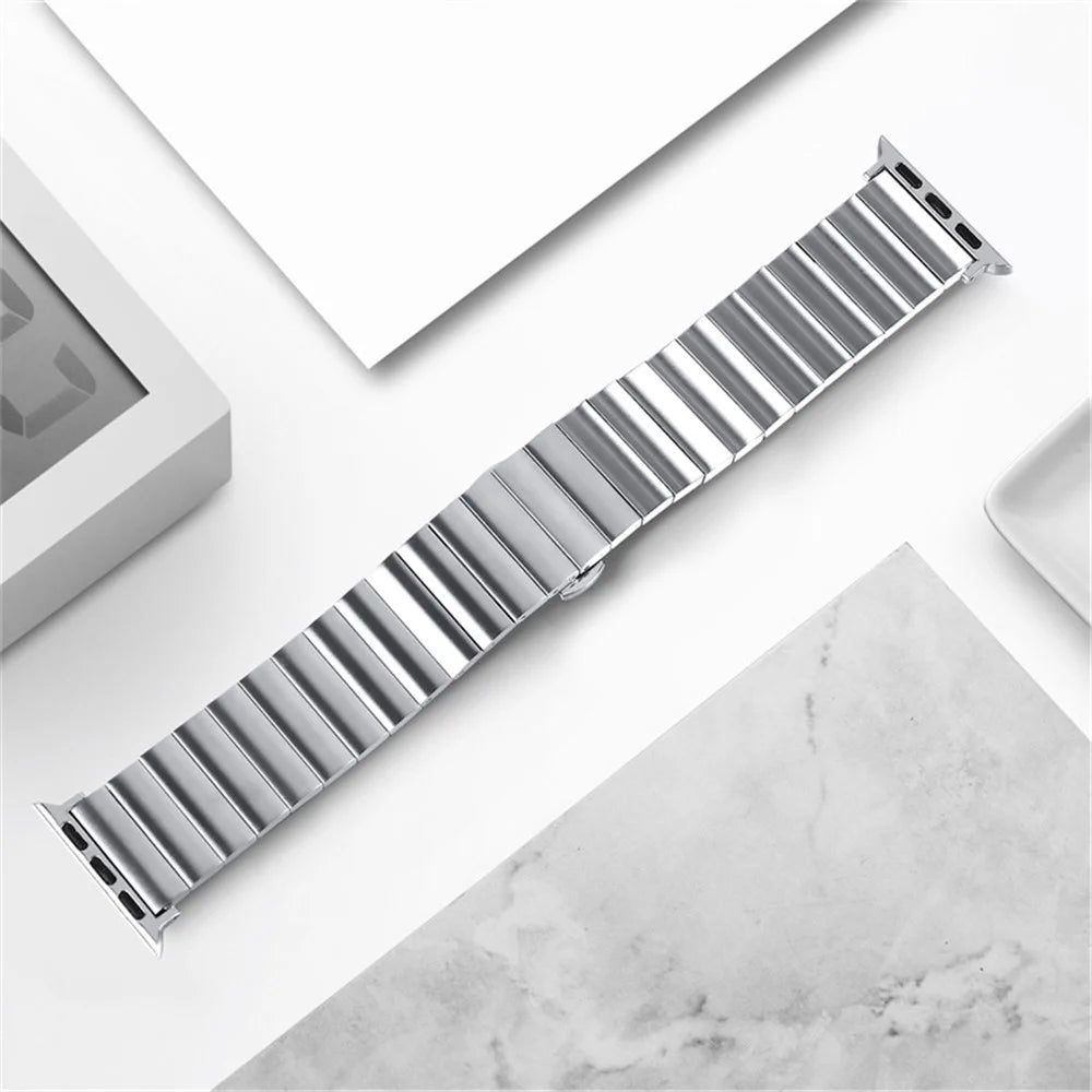 For Apple Watch Ultra 3 2 1 49mm / Series 11 10 46mm / 9 8 7 45mm / SE3 SE2 SE 6 5 4 44mm / 3 2 1 42mm / Watch Ultra 49mm Buckle Design Stainless Steel Wrist Strap Smart Watch Band - Silver - 4