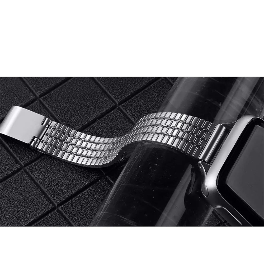 For Apple Watch Ultra 3 2 1 49mm / Series 11 10 46mm / 9 8 7 45mm / SE3 SE2 SE 6 5 4 44mm / 3 2 1 42mm Dual-Layer Buckle Design Smart Watch Band Stainless Steel Wrist Strap - Silver - 3