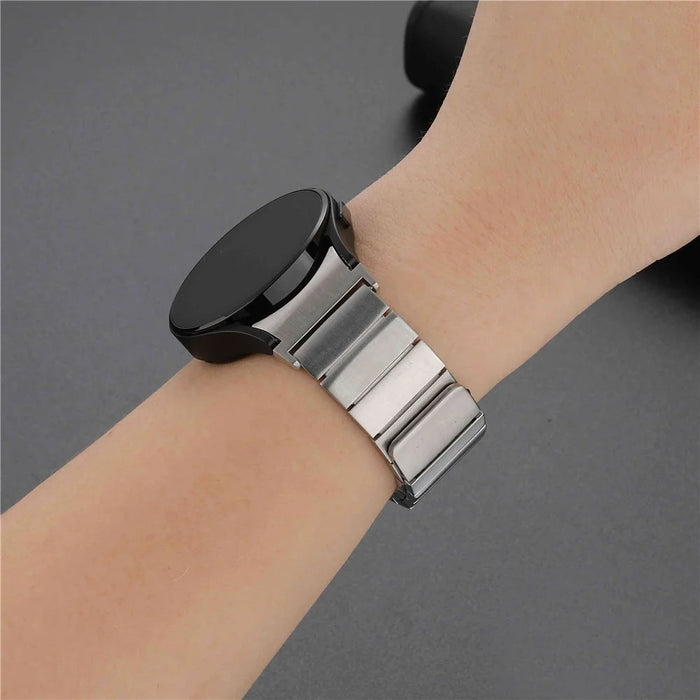 For Samsung Galaxy Watch 5 Pro / Amazfit Bip3 Pro, Universal Watch Band 20mm Magnetic Stainless Steel Quick Release Watch Strap - Silver - 3