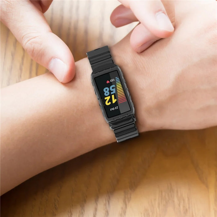 For Fitbit Charge 6 / 5 Silicone Watch Band Adjustable Wrist Strap with Anti-scratch Watch Case - Black - 7