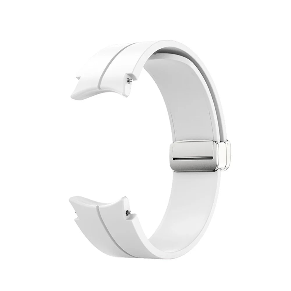 For Samsung Galaxy Watch6 40mm 44mm / Watch6 Classic 43mm 47mm / Watch 5 40mm 44mm / 5 Pro 45mm / Watch4 40mm 44mm Silicone Wrist Band Adjustable Replacement Smartwatch Strap with Silver Buckle - White - 3